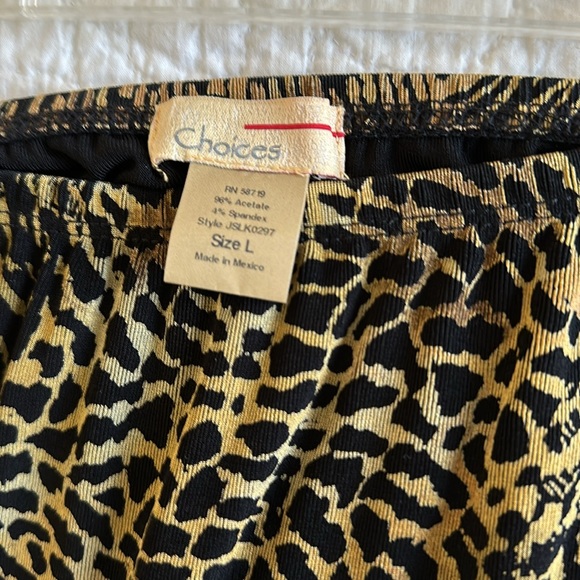 NWT Skirt LG  Md-length Animal print  Jersey stretchy fabric. - Picture 3 of 7